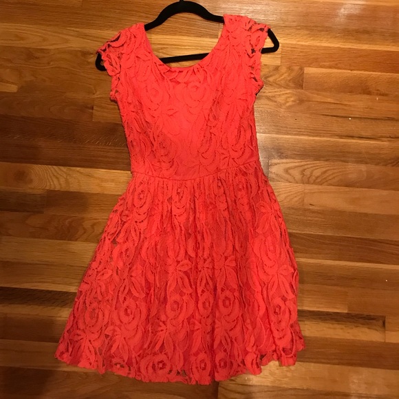 Lace sundress - Picture 3 of 4